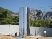 The sculpture in place on site