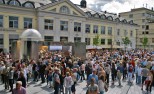 Members of the public discover the new water sculpture